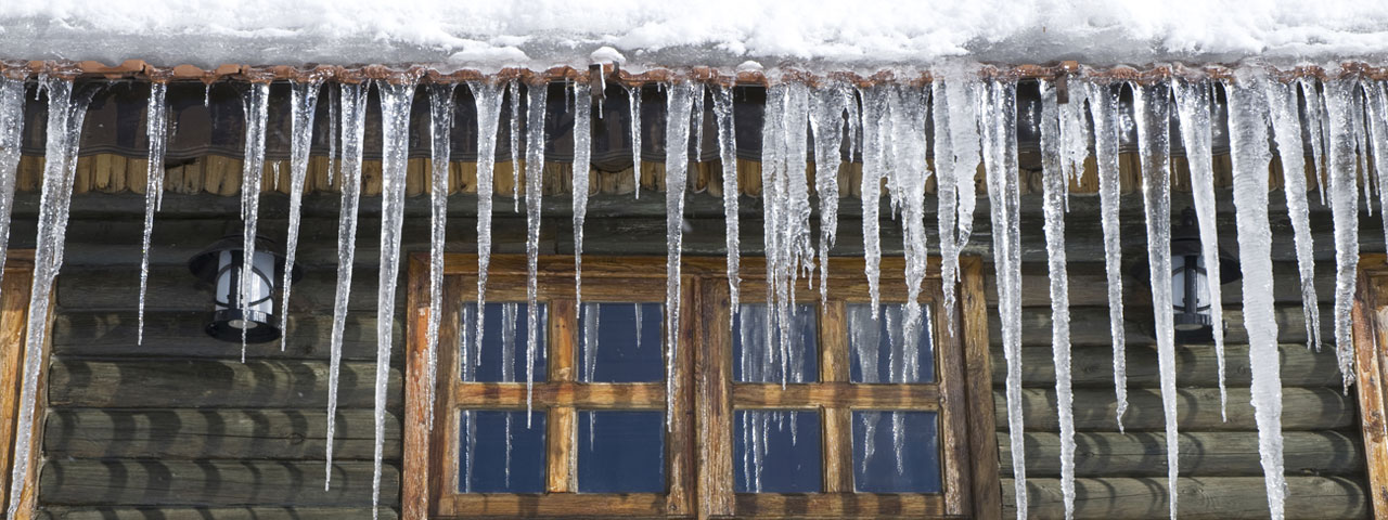 spray foam prevents ice dams by providing proper insulation in San Antonio attic spaces